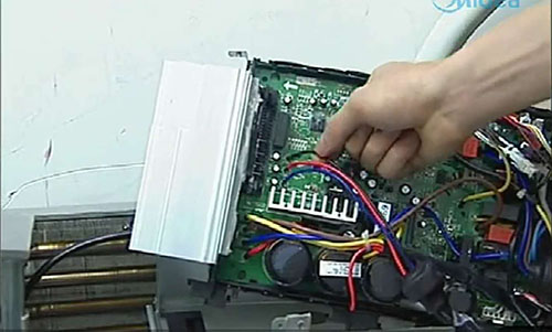 丹巴美的空调电话是多少