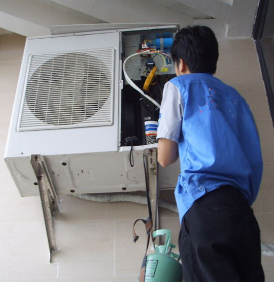 丹巴空调开机无反应维修